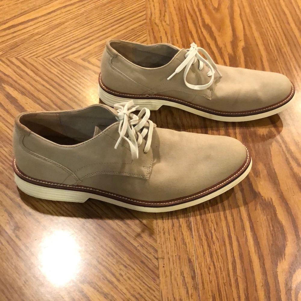 Tan Dockers Casual Shoes